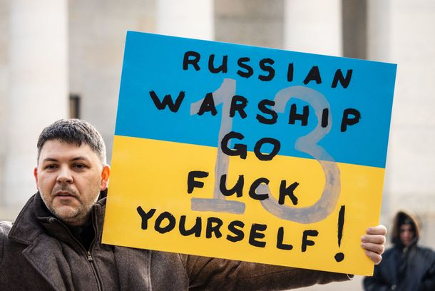 Rally_in_support_of_Ukraine_in_Columbus,_Ohio,_United_States,_26_February_2022_(51906586684)_-_edite